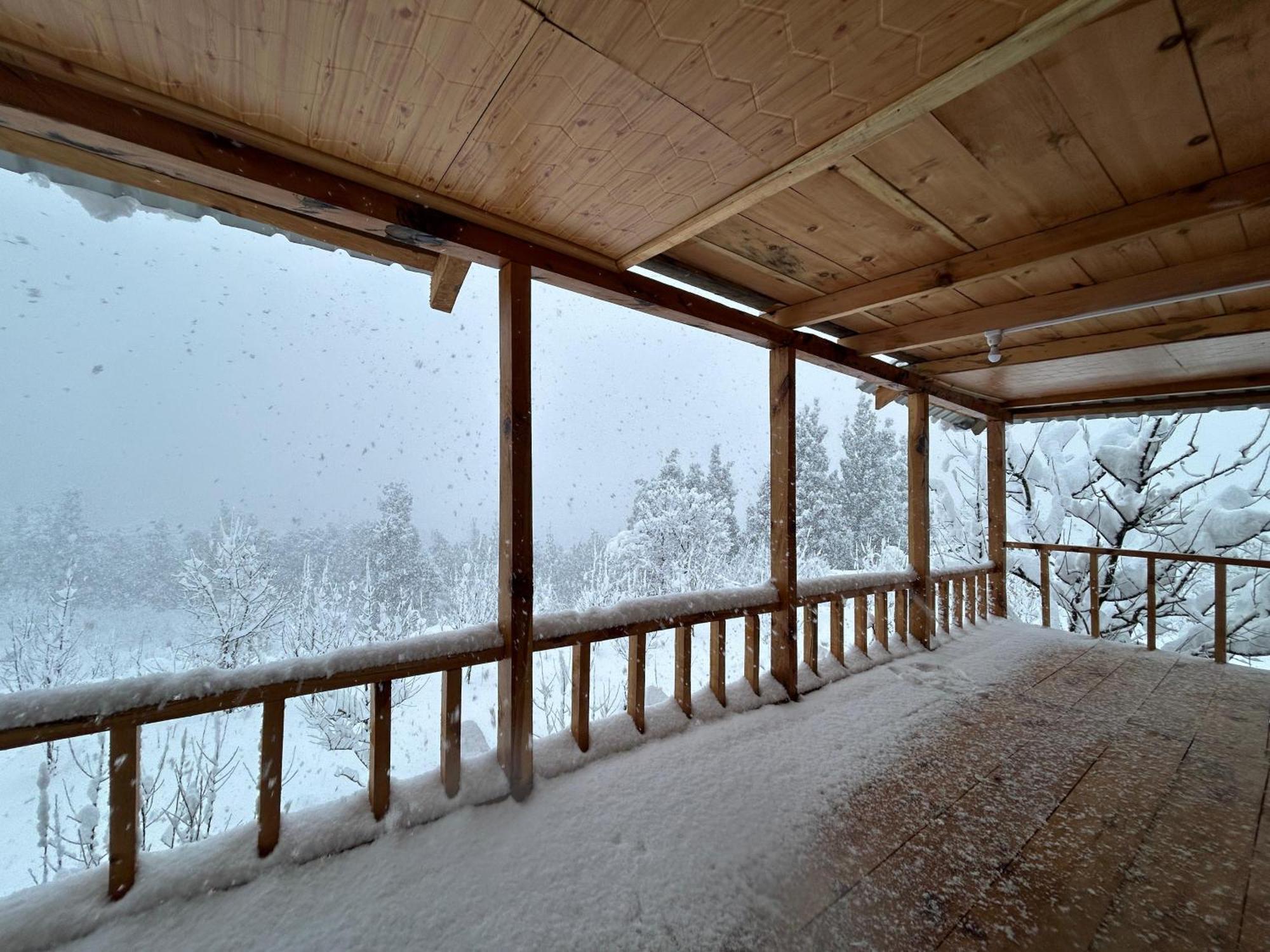 Kalgha Woodstock Villa Rooms&Entirevilla Tulga מראה חיצוני תמונה