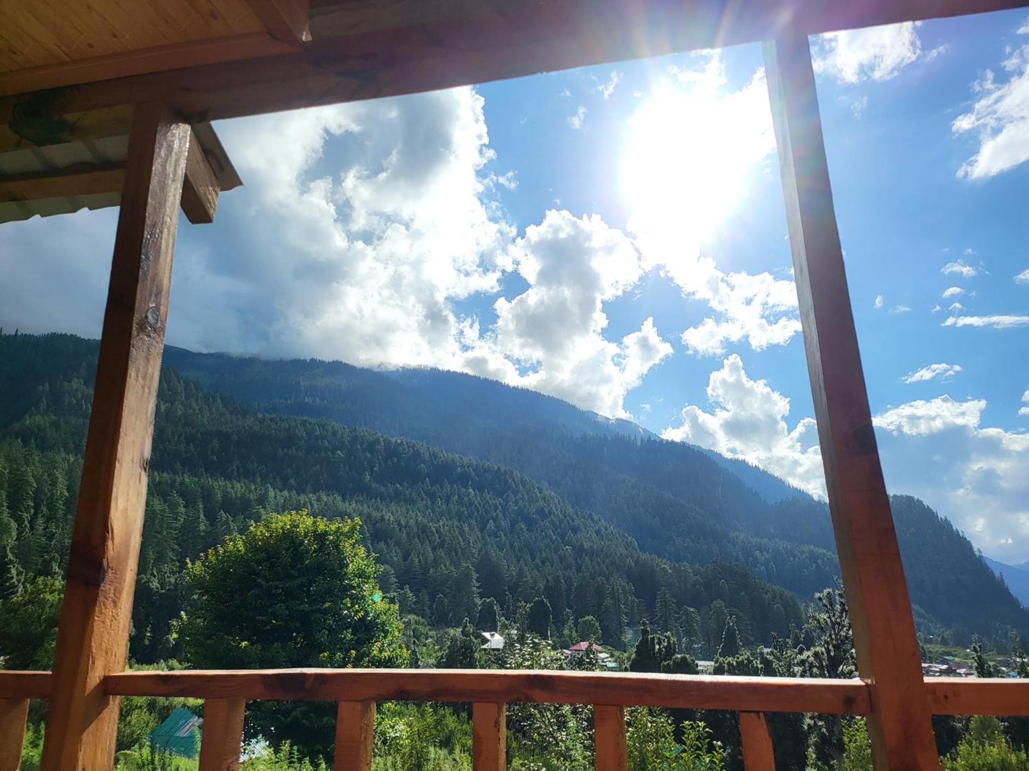 Kalgha Woodstock Villa Rooms&Entirevilla Tulga מראה חיצוני תמונה