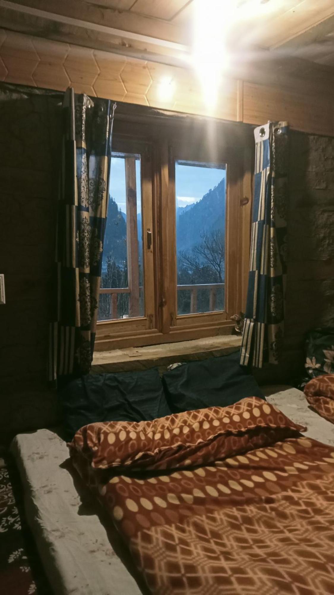 Kalgha Woodstock Villa Rooms&Entirevilla Tulga מראה חיצוני תמונה